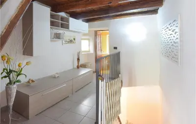 Area soggiorno di Awesome Home In Ziona With Wifi