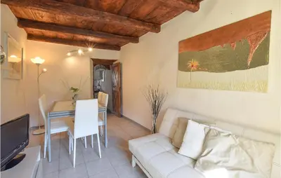 Area soggiorno di Awesome Home In Ziona With Wifi