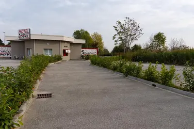 Giardino di MOTEL CIRCUIT DRIVE