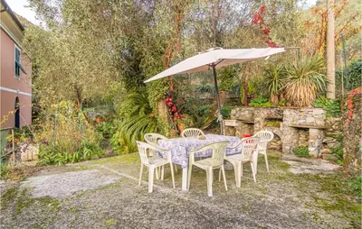 Giardino di Cozy Home In Zoagli With Wifi