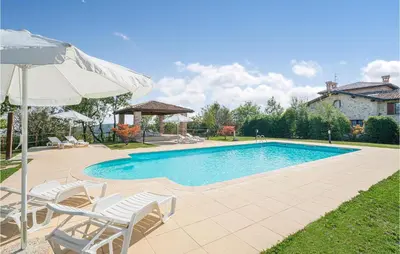 Piscina di Rosa 3 o nelle vicinanze