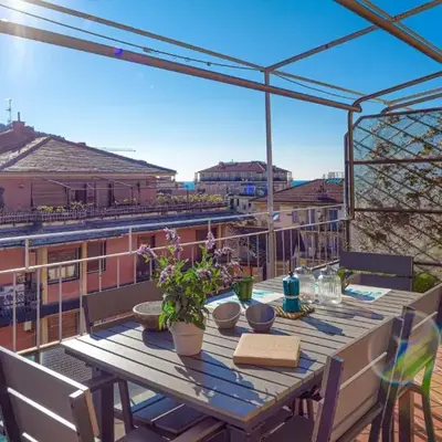 Alida House Top Floor