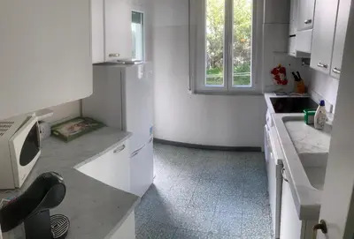 Cucina o angolo cottura di Casa Bianca 4 - confortevole in centro a Moneglia