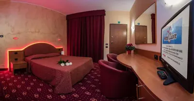 TV o dispositivi per l'intrattenimento presso Motel Cuore Gadesco - Hotel - Motel - Cremona - CR