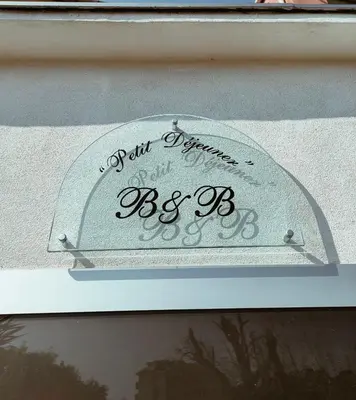 Certificato, attestato, insegna o altro documento esposto da B&B Petit déjeuner