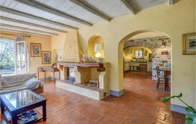 Area soggiorno di Pet Friendly Home In Cogorno With Wifi