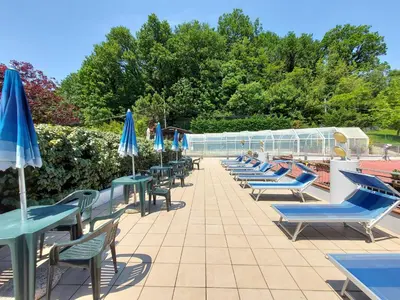 Piscina di Hotel Astoria o nelle vicinanze