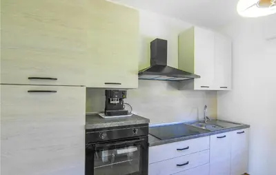 Cucina o angolo cottura di Beautiful Apartment In Magliano