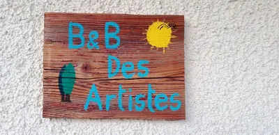 Certificato, attestato, insegna o altro documento esposto da B&B Des Artistes