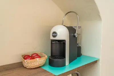 Set per la preparazione di tè e caffè presso Il Loft di Quintino