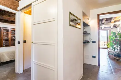 Planimetria di GuestHost - Nearby 5Terre Authentic Apartment