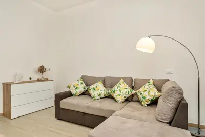 Area soggiorno di [LA SPEZIA] - New Home With Netflix & Free Parking