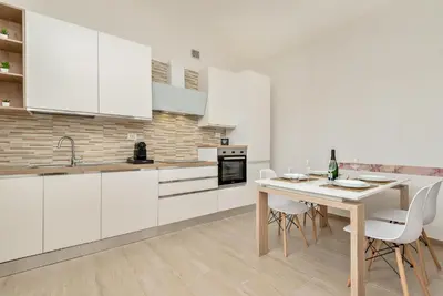 Cucina o angolo cottura di [LA SPEZIA] - New Home With Netflix & Free Parking