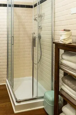 Bagno di Appartamento Interno DeGobbi