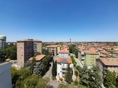 Vista generica su Reggio Emilia o vista sulla città dall'interno dell'appartamento