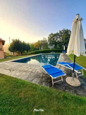 Piscina di Villa Costanza o nelle vicinanze