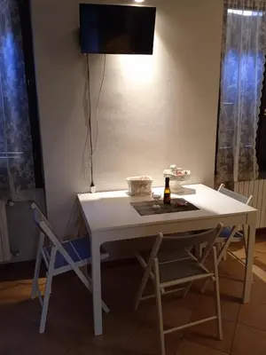 TV o dispositivi per l'intrattenimento presso La strada del liutaio nel cuore di Cremona