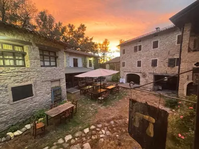 Edificio in cui si trova l'agriturismo
