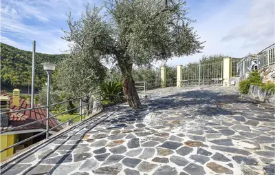 Paesaggio naturale nelle vicinanze della casa vacanze