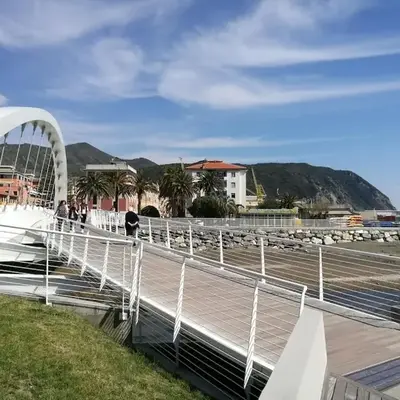 Seafront Riva appartamento fronte mare