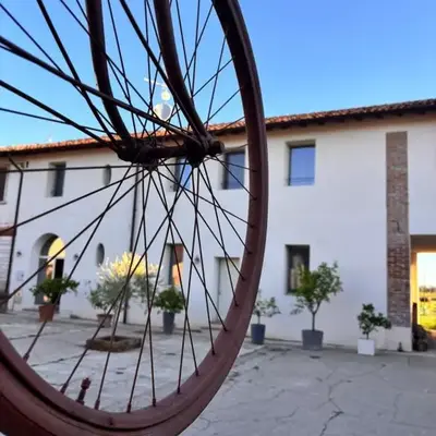 FORESTERIA LOMBARDA BED and BIKE CREMONA
