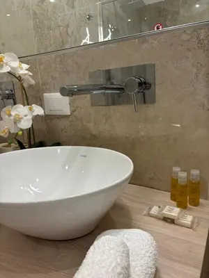 Bagno di Luxury 2 al duomo di parma