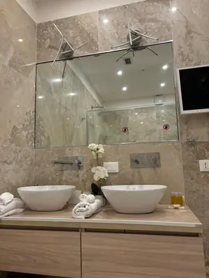 Bagno di Luxury 2 al duomo di parma