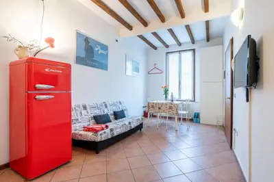 TV o dispositivi per l'intrattenimento presso GuestHost - Parma Historic Center Apartment 7min from Duomo