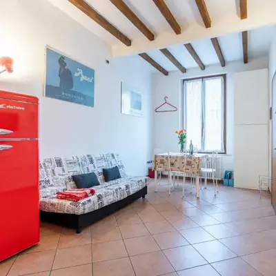 GuestHost - Parma Historic Center Apartment 7min from Duomo