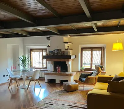 Area soggiorno di Loft Albinelli Wi-Fi e parcheggio gratis in centro