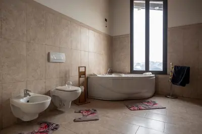 Bagno di Villa Cavalieri in Vedriano