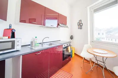 Cucina o angolo cottura di 025 - Casa Panoramica in centro, 90metri SPIAGGIA VISTA MARE con TERRAZZO Vista Portofino