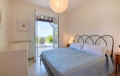 Letto o letti in una camera di 3 Bedroom Beautiful Home In Moneglia
