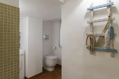 Bagno di Casa Marilù nel centro storico di Rapallo by Wonderful Italy