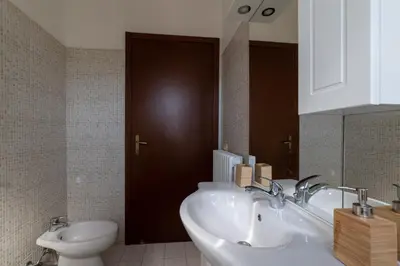 Bagno di GuestHost - Parma Parco Ducale Duplex Apartment with parking