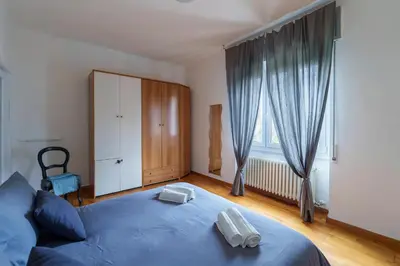 Letto o letti in una camera di OSPEDALI e UNIVERSITÀ - Policlinico San Matteo a 300m - Parcheggio GRATIS