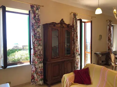 Planimetria di Appartamento Via Rezzano vista mare