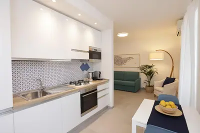Cucina o angolo cottura di Adamaina - Sea view apartment with private garage