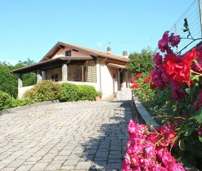 Giardino di Villa with Pool near 5Terre Firefly