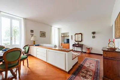 Area soggiorno di WELCOME RIVIERA, Casa Luigina apartment, 90 sqm, sea view, 2 bedroom, 1 bathroom, free wifi, and, depending on availability, a private garage 800 meters away at 20,00 euro per night