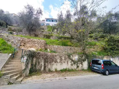 Paesaggio naturale nelle vicinanze della villa