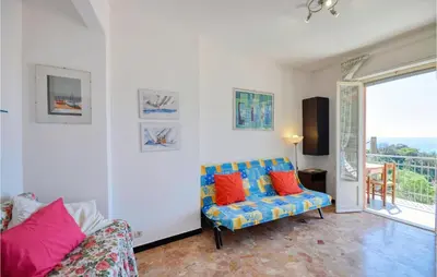 Letto o letti in una camera di Pet Friendly Apartment In Moneglia